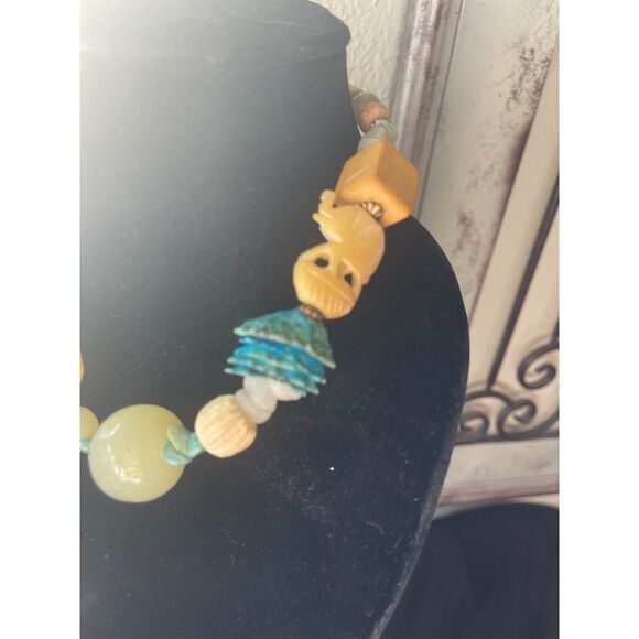 Vtg Bead Necklace, Carved Bovine Turquoise & Stone Fetish, Elephant Bird African - Picture 3 of 12
